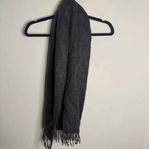 Givenchy Women's Gray 100% Pure Cashmere‎ Scarf authentic designer - Picture 1 of 2